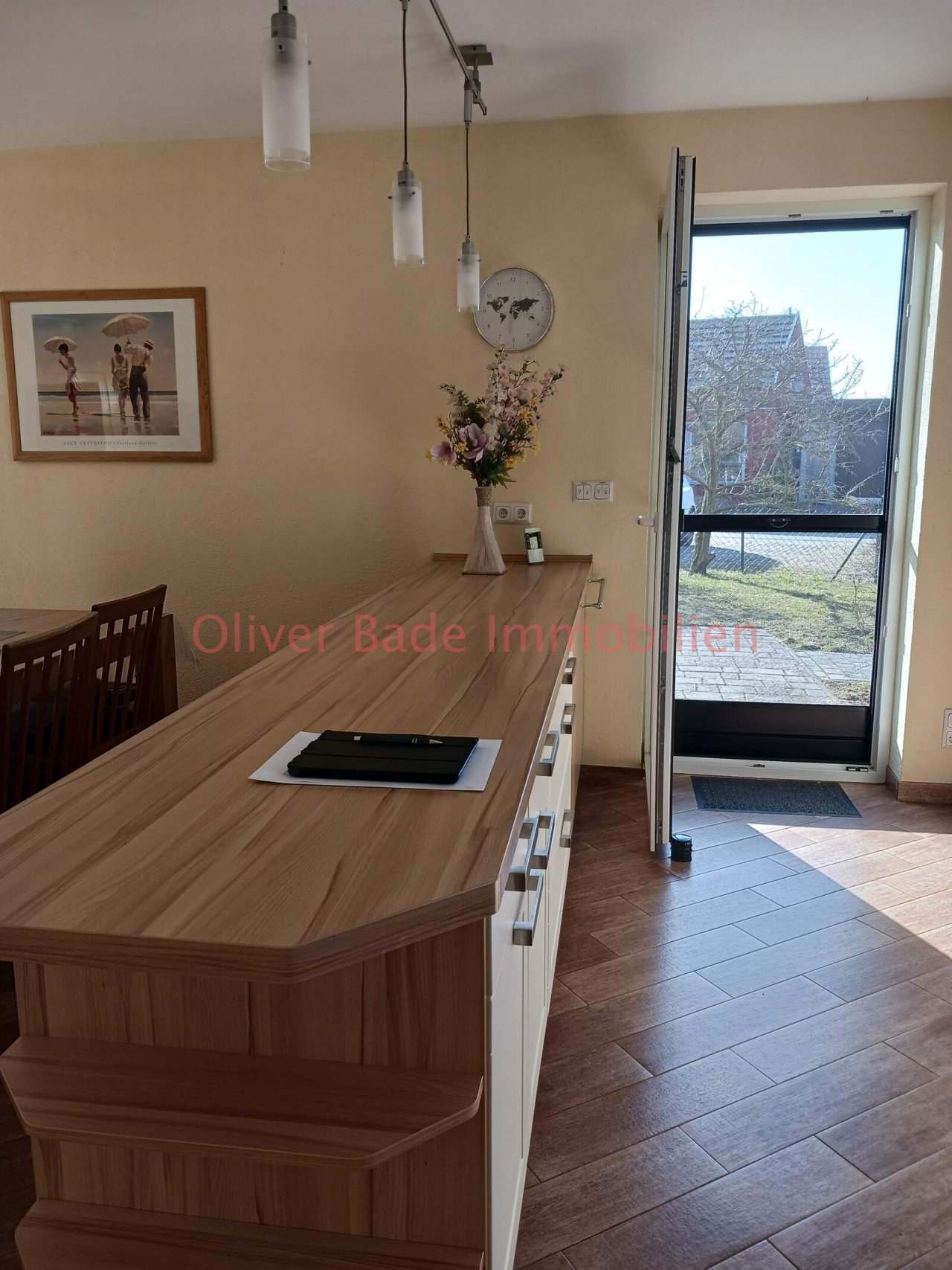 Küchentresen mit zugang zur Terrasse 